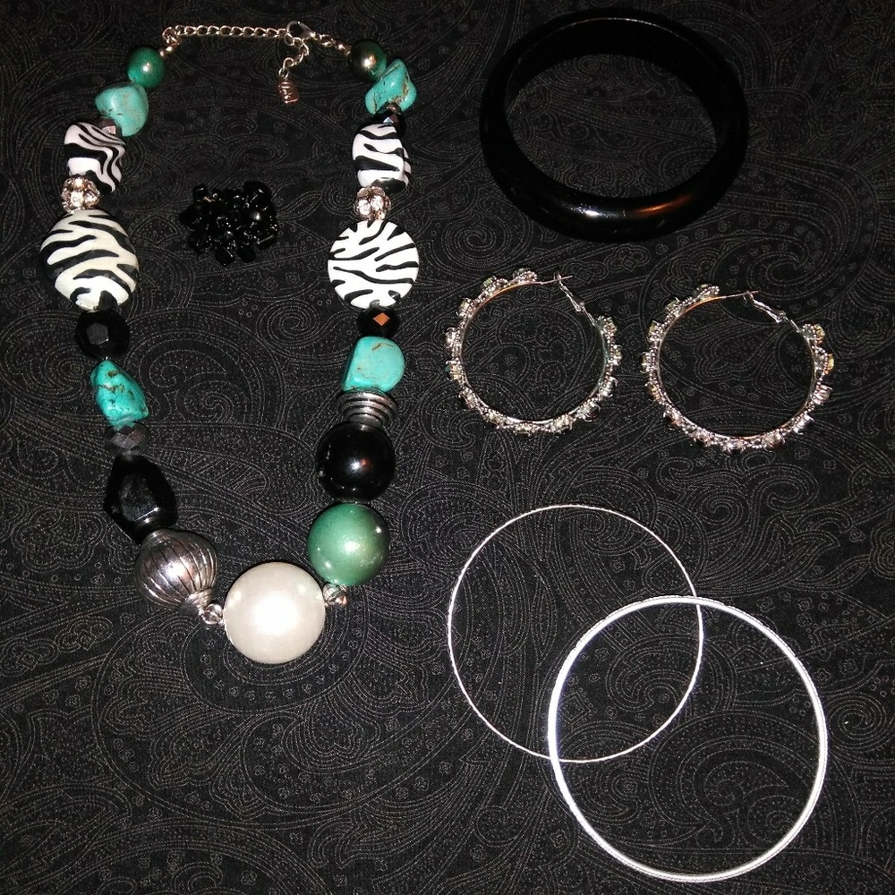 Beautiful Beaded Necklace Set